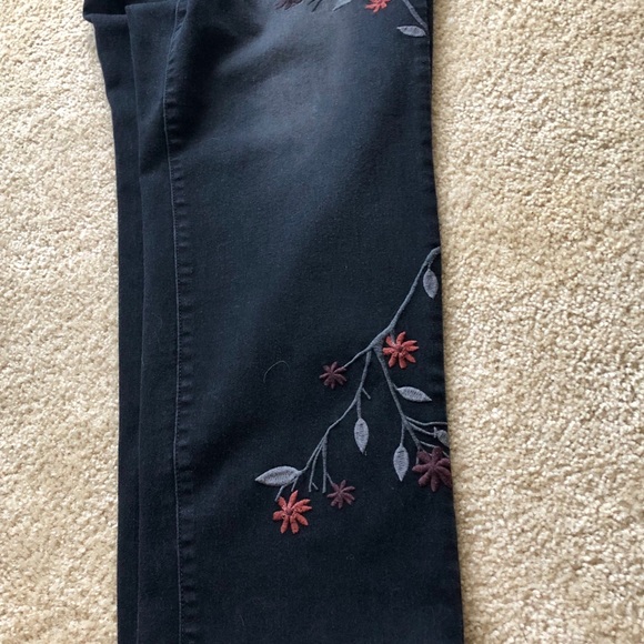 Black Jeans with grey leaves and rust Fall flowers - Picture 4 of 6